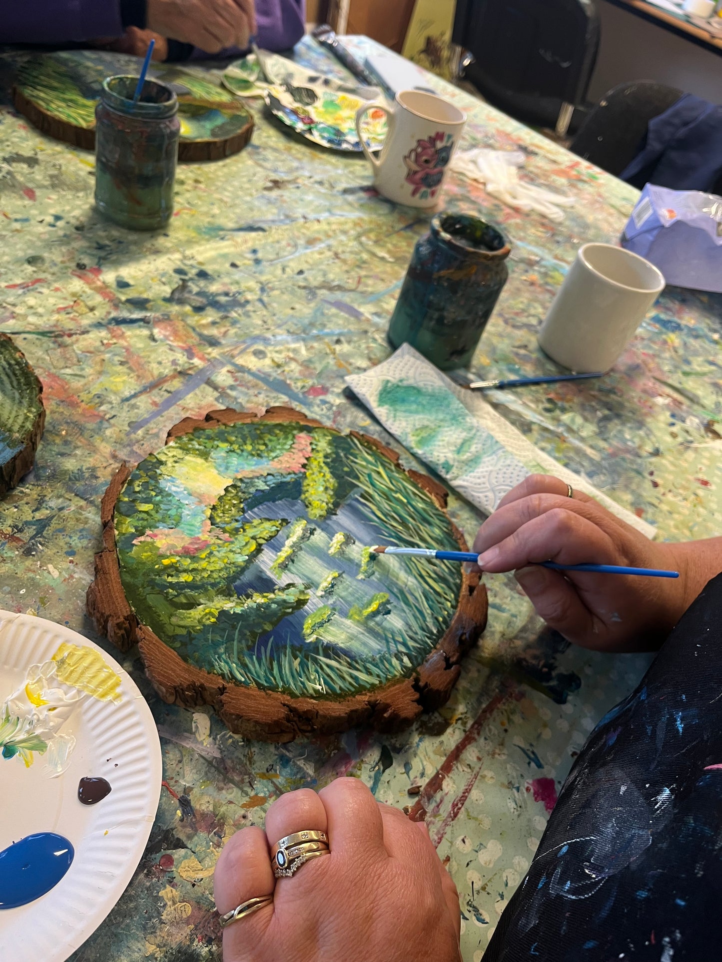 Wood slice Paint and Sip - Saturday 16 August 2pm
